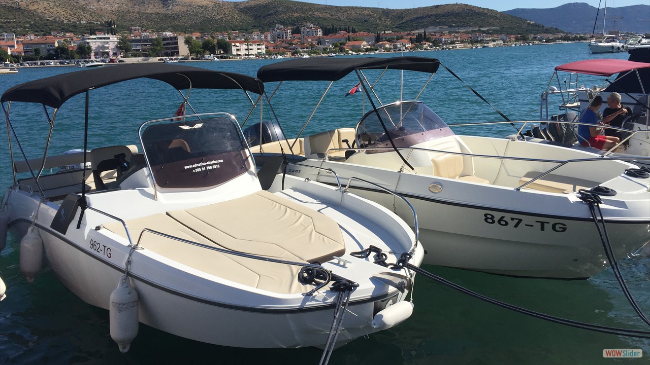 Boat rental maslinica solta croatia