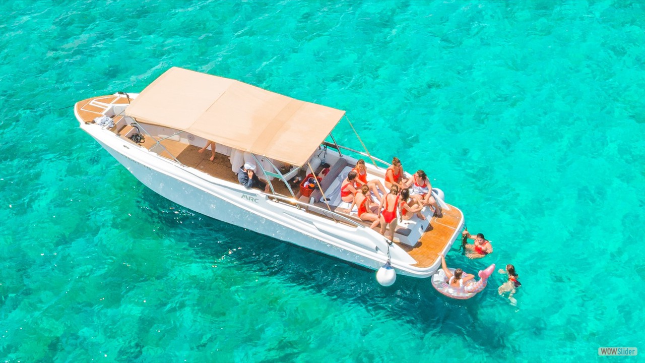 Mercan 34 Deluxe Adriatica Charter COPYRIGHT 