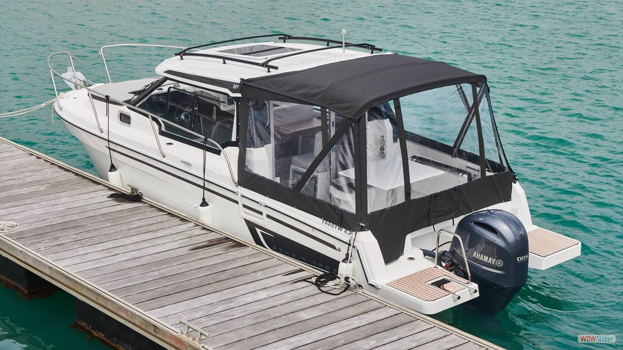 merry_fisher_795_bimini