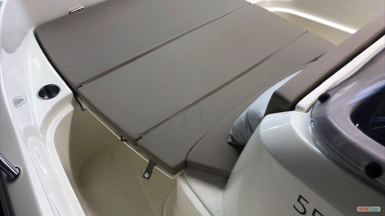 quicksilver_555_Activ_new_2020_sundeck_rental_trogir