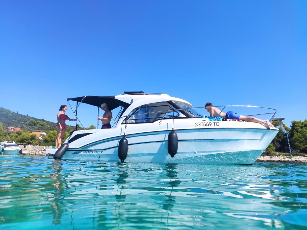 boat rent trogir croatia